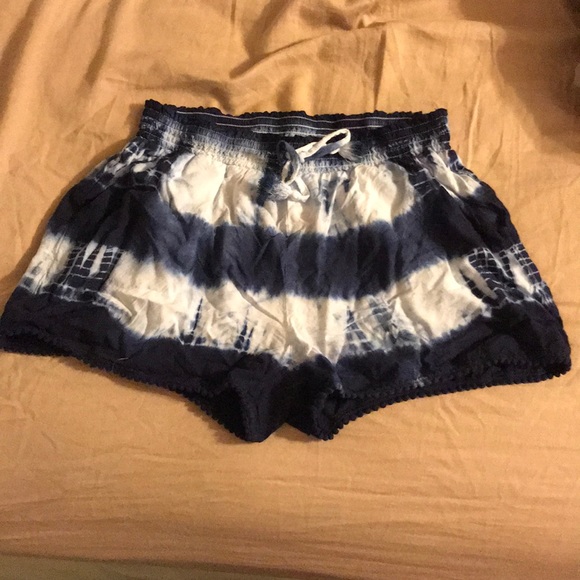 cute elastic waist shorts